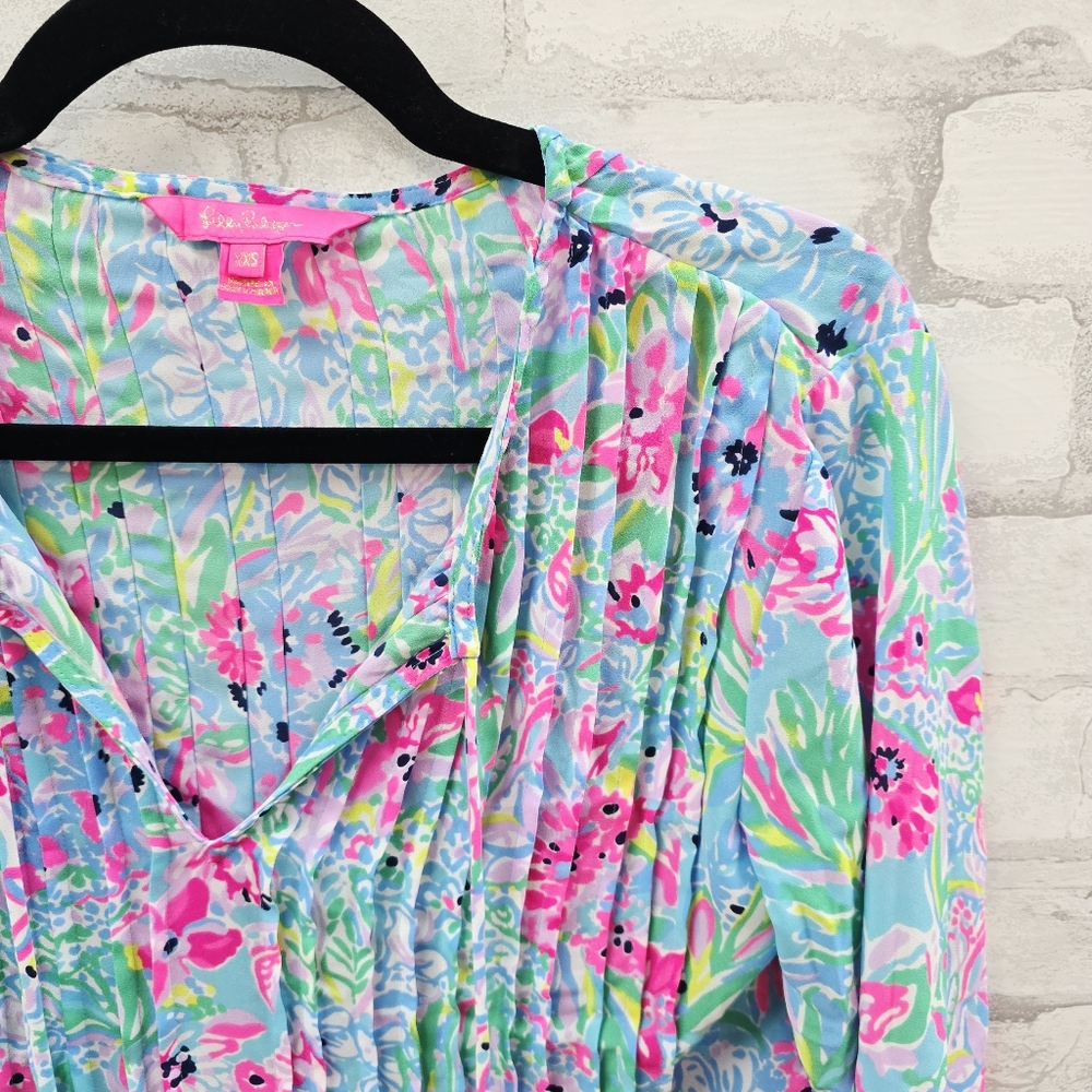 Lilly Pulitzer Pleated Blouse - Picture 2 of 8